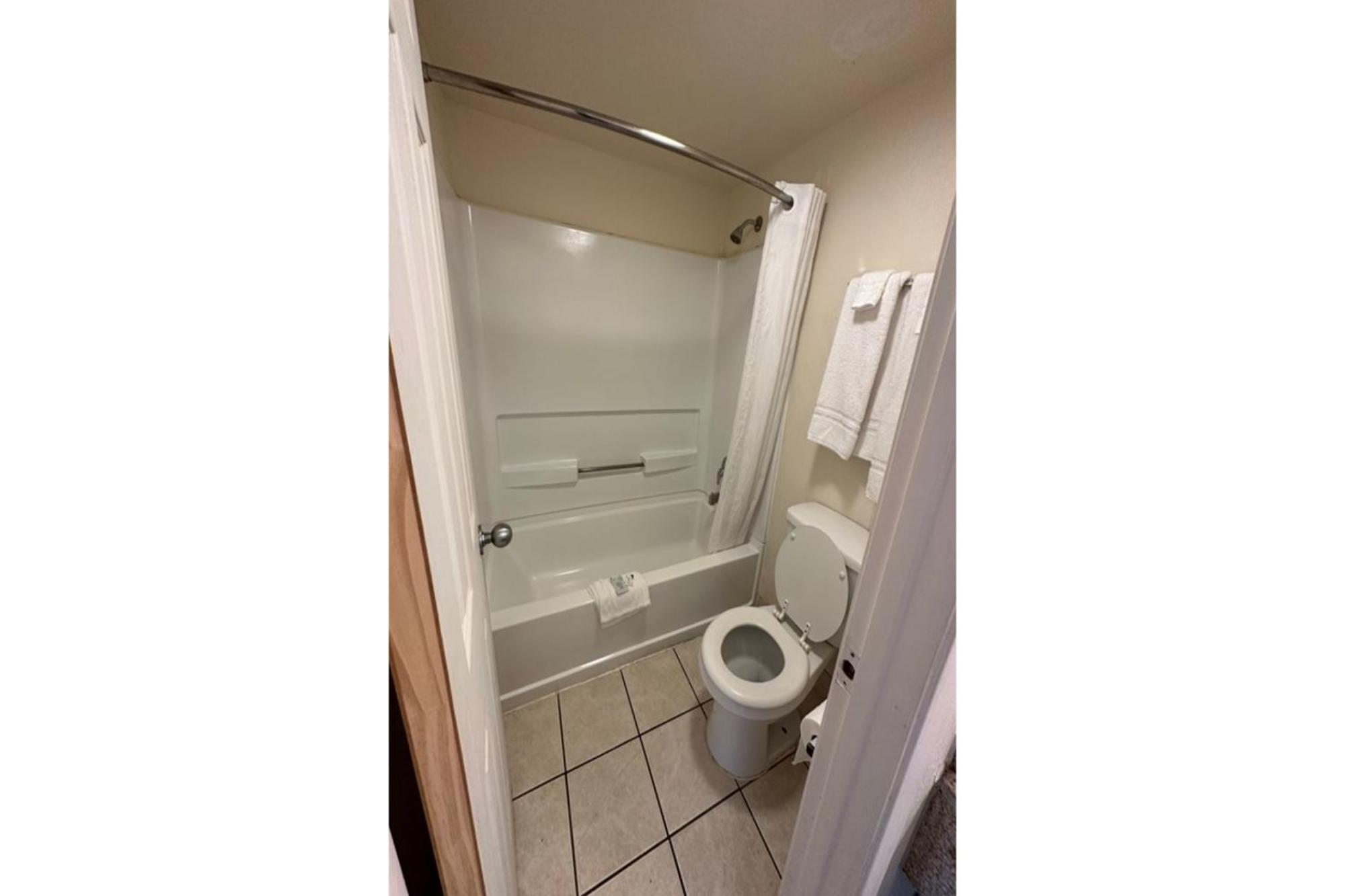 Oyo Hotel San Antonio Lackland Afb Seaworld Hwy 90 W Exterior foto